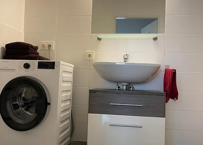 Gemuetliche An Der Donau - Barrierefrei Appartement Linz